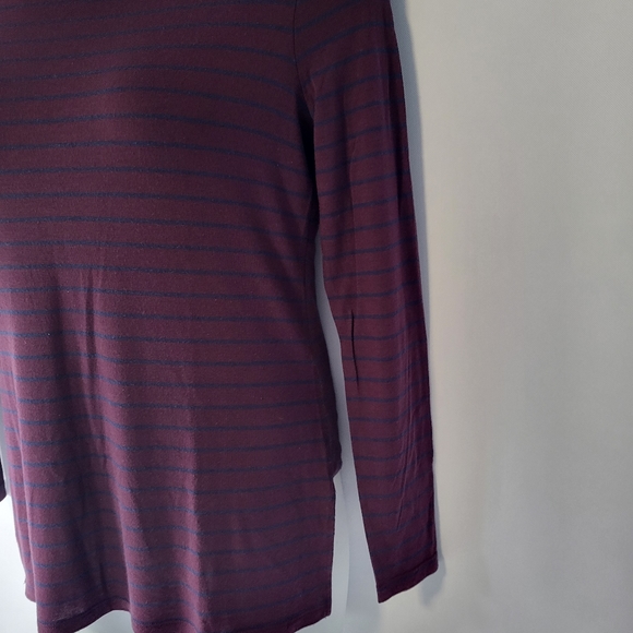 Athleta Threadlight Long Sleeve Top XS X Small Burgundy Blue Stripe Modal - Picture 3 of 12